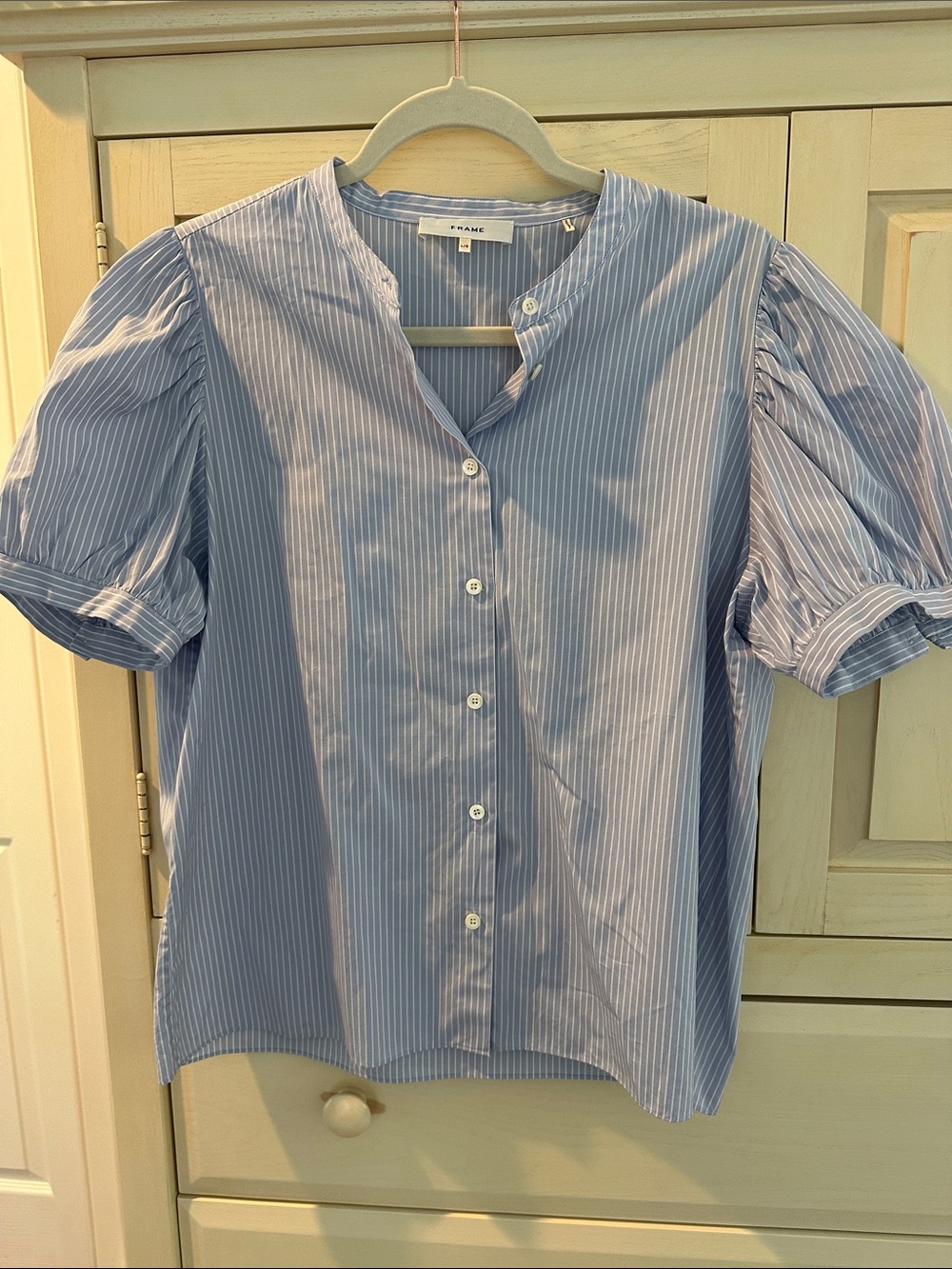 Frame The Gathered Blue & White Stripe Short Sleeve Button-up Blouse L